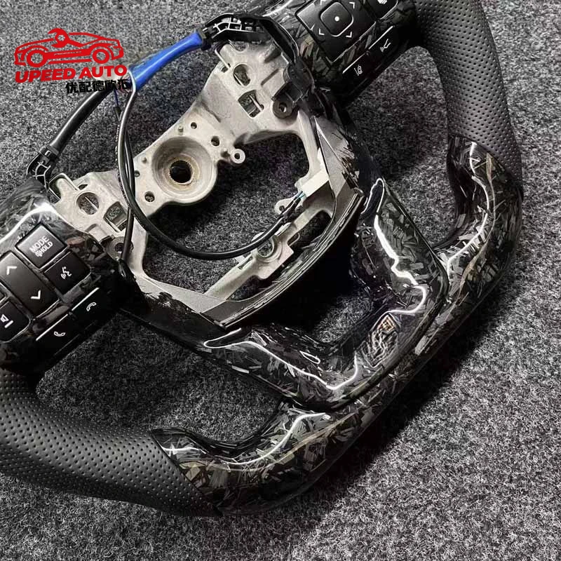 Suitable for Toyota Hilux LC7 series forged carbon fiber steering wheel modification, cross-border supply, factory direct sales