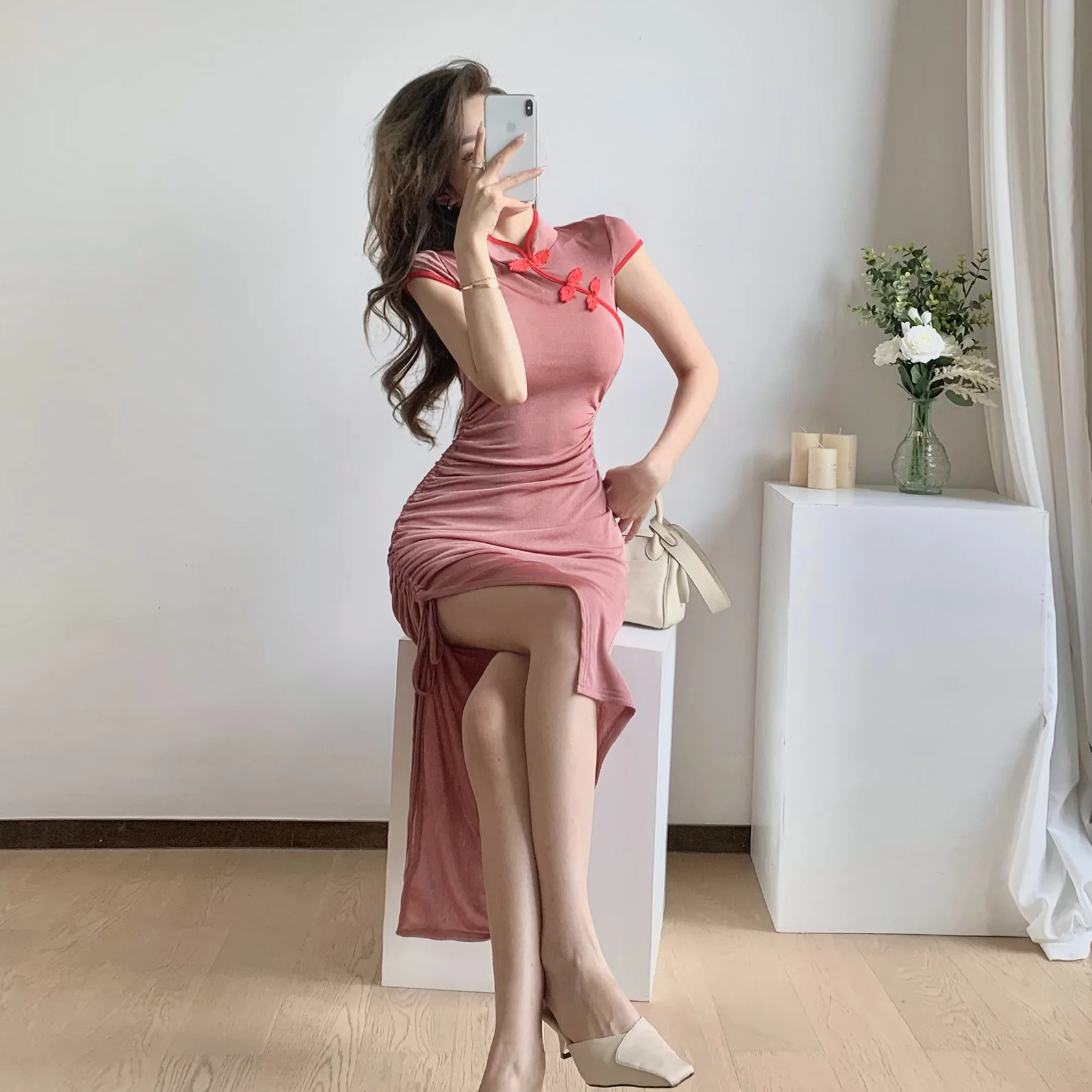 

2025 Summer New Women's Elegant Temperament Retro Long Drawstring Waist Sexy Split Hip Dress Lady