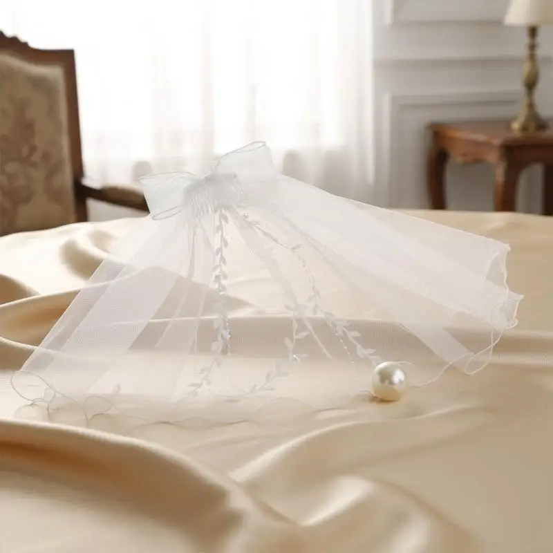 Bridal Veil Women's Tulle Two Layer Simple Elegant Bow Lace Edge Wedding Veil With Clip For Wedding Party image 4