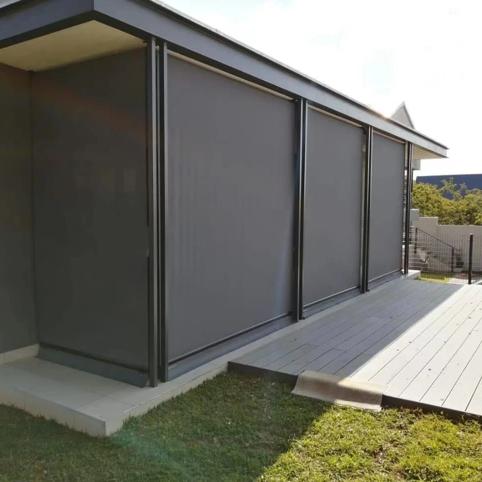 

Outdoor Wind Resistance Aluminium Roller Shades Rainproof Motorized Zipped Screens