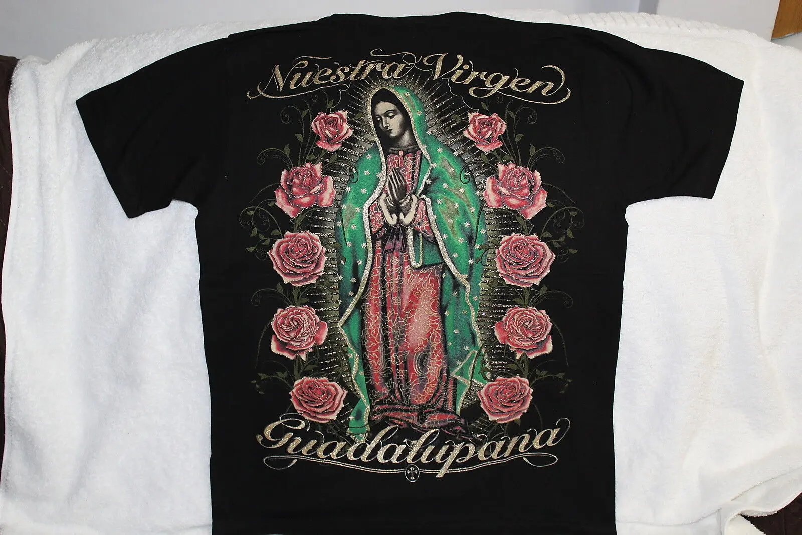 

NUESTRA VIRGEN GUADALUPANA GUADALUPE VIRGIN MARY FLOWER ROSE T-SHIRT BLACK