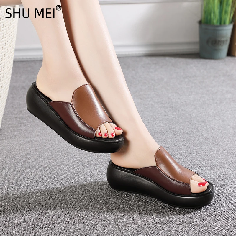 

Slippers Woman Summer New 2024 Wedges Shoes For Womens Platform Middle Heel Mother Leather Slippers Fashion External Wear