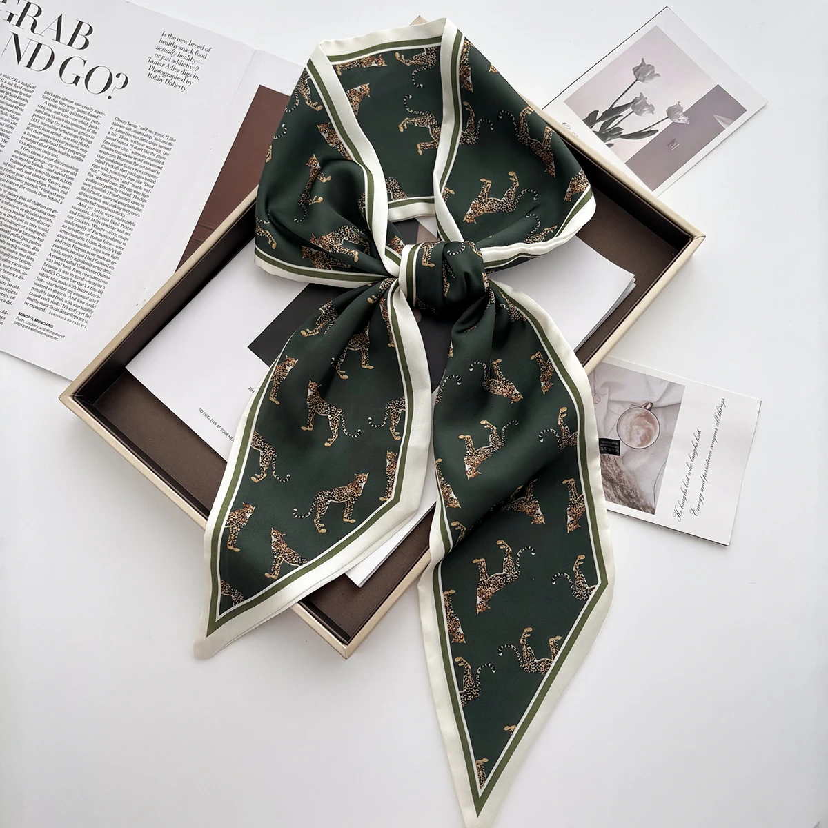 Sciarpa con stampa di lusso Nastro sottile Fasce per capelli Donna Collo Fazzoletto Foulard Fasce per capelli Sciarpe Borsa Maniglia Nastro 145 * 14 CM