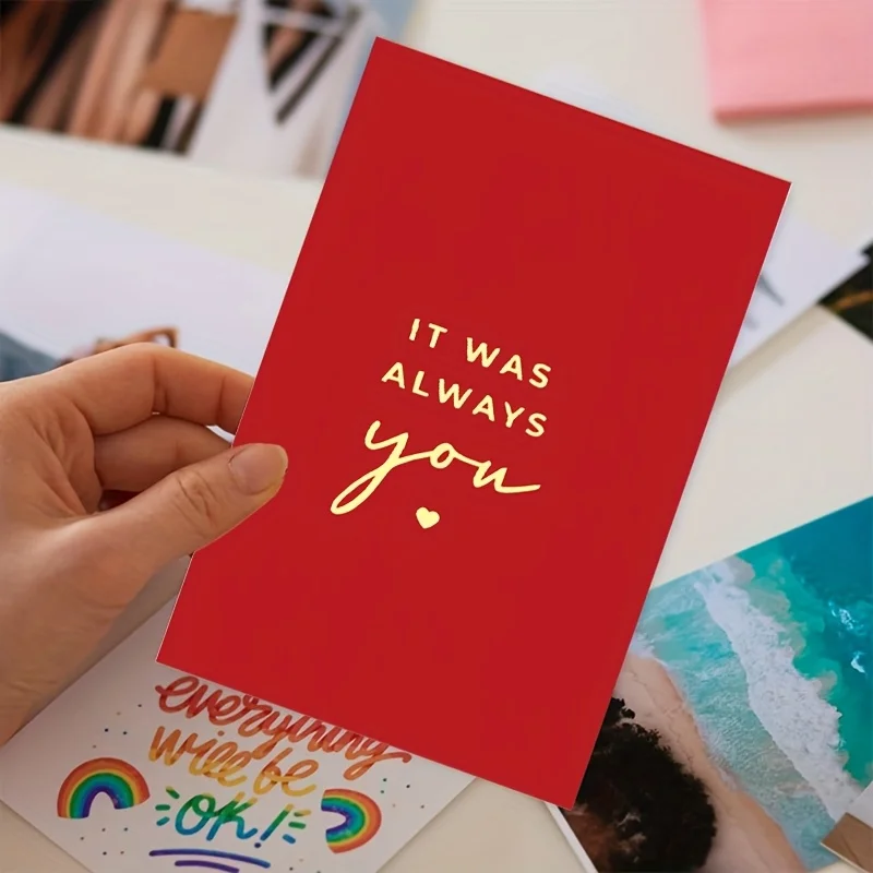 بطاقة تهنئة حمراء ذات طابع كرتوني |   "It Was Always You" حروف ذهبية |   مثالية لعيد الحب وأعياد الميلاد والذكرى السنوية