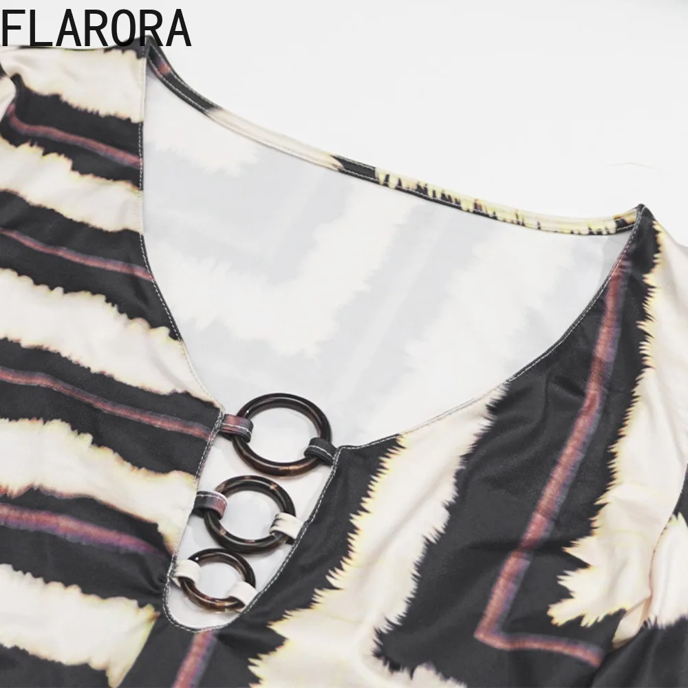 FLARORA 패션 스트라이프 인쇄 Bodycon 미니 드레스 여성 긴 소매 V 넥 금속 스플 라이스 드레스 트렌드 스트리트 여성 Vestidos