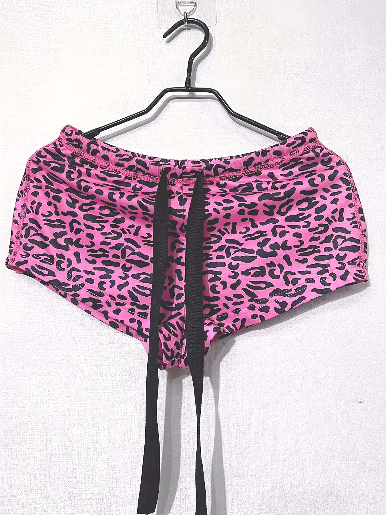 

Сексуальные шорты в стиле европейской и американской субкультуры для девушек, летние, повседневные, классические, с леопардовым принтом, эмо-стиль, удобные, универсальные, мини-шорты.