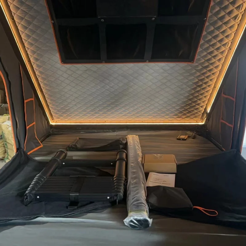 Hot Selling Off Road 4X4 Car Roof Top Tent With Clamshell Design Can Fabric Four-Season Quick Automatic Open High Quality