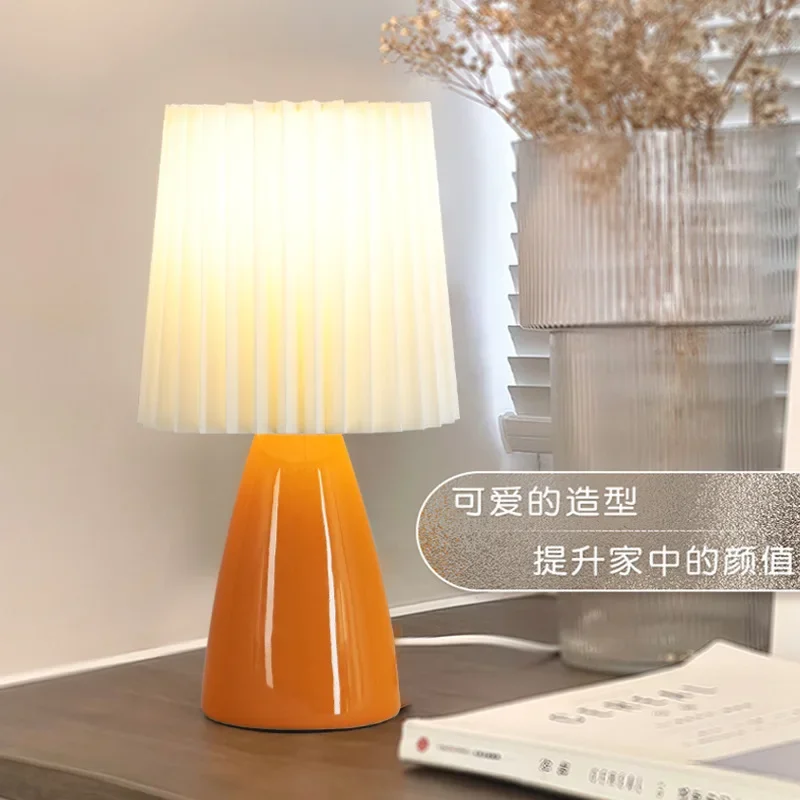 

Japanese-style Ins Ceramic Table Lamp Bedroom Living Room Study Net Red Cream Desk Lights Home Decor Fixture Warm Bedside Lamps