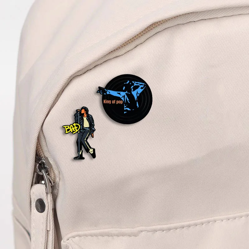 King of Pop Music Metal Badge Brooch Versatile Bag Decoration Music Lover Clothing Lapel Pin Fashionable Punk Jewelry Accessory