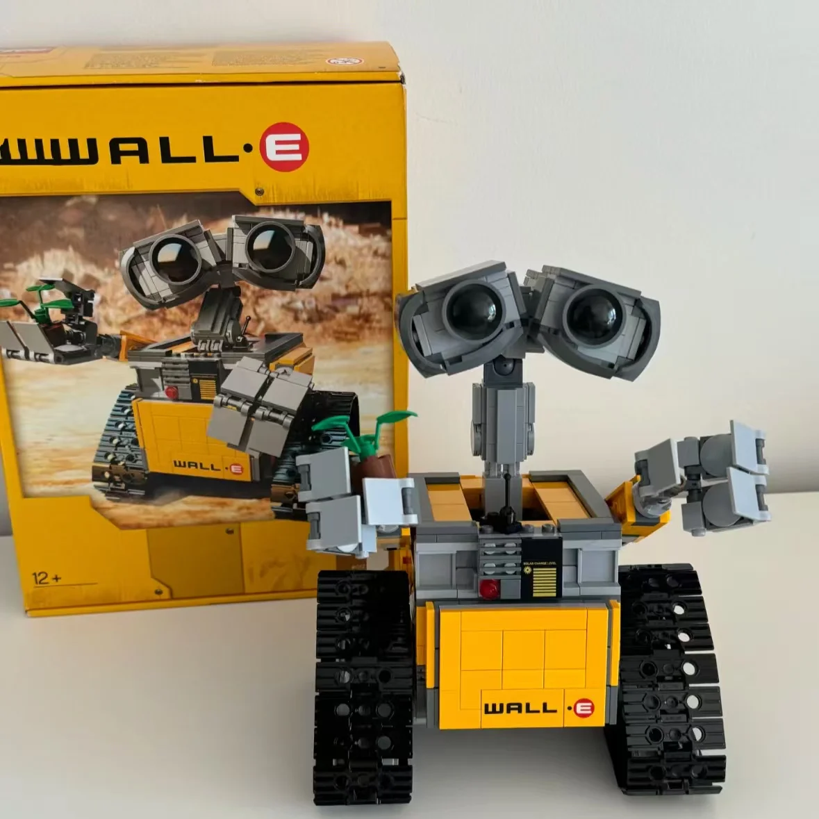 MINISO MOC 21303 نموذج اللبنات Wall-E ألعاب تعليمية 687 قطع الأولاد عيد الميلاد هدية عيد ميلاد مجموعات الجذعية الإبداعية