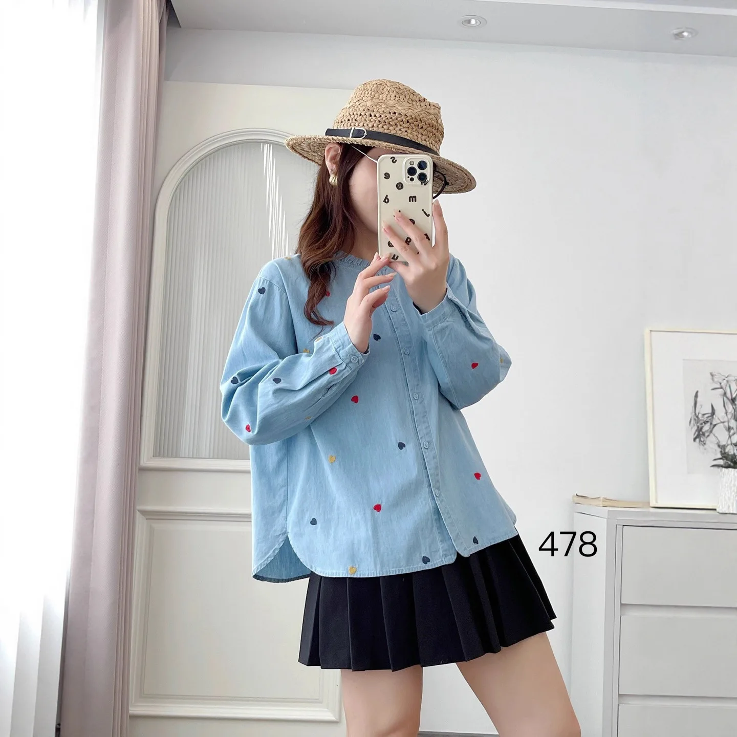 جديد 2025 الخريف قميص دينيم طويل الأكمام ، المرأة تكدرت التطريز لطيف ، موري فتاة موضة الحد من العمر بلوزة فضفاضة T58553CC