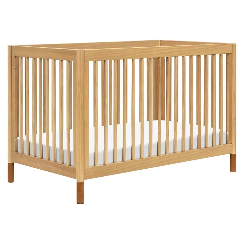 Cuna convertible 4 en 1 con conversión de cama para niños pequeños en miel con patas de cuero tostado vegano, certificación Greenguard Gold