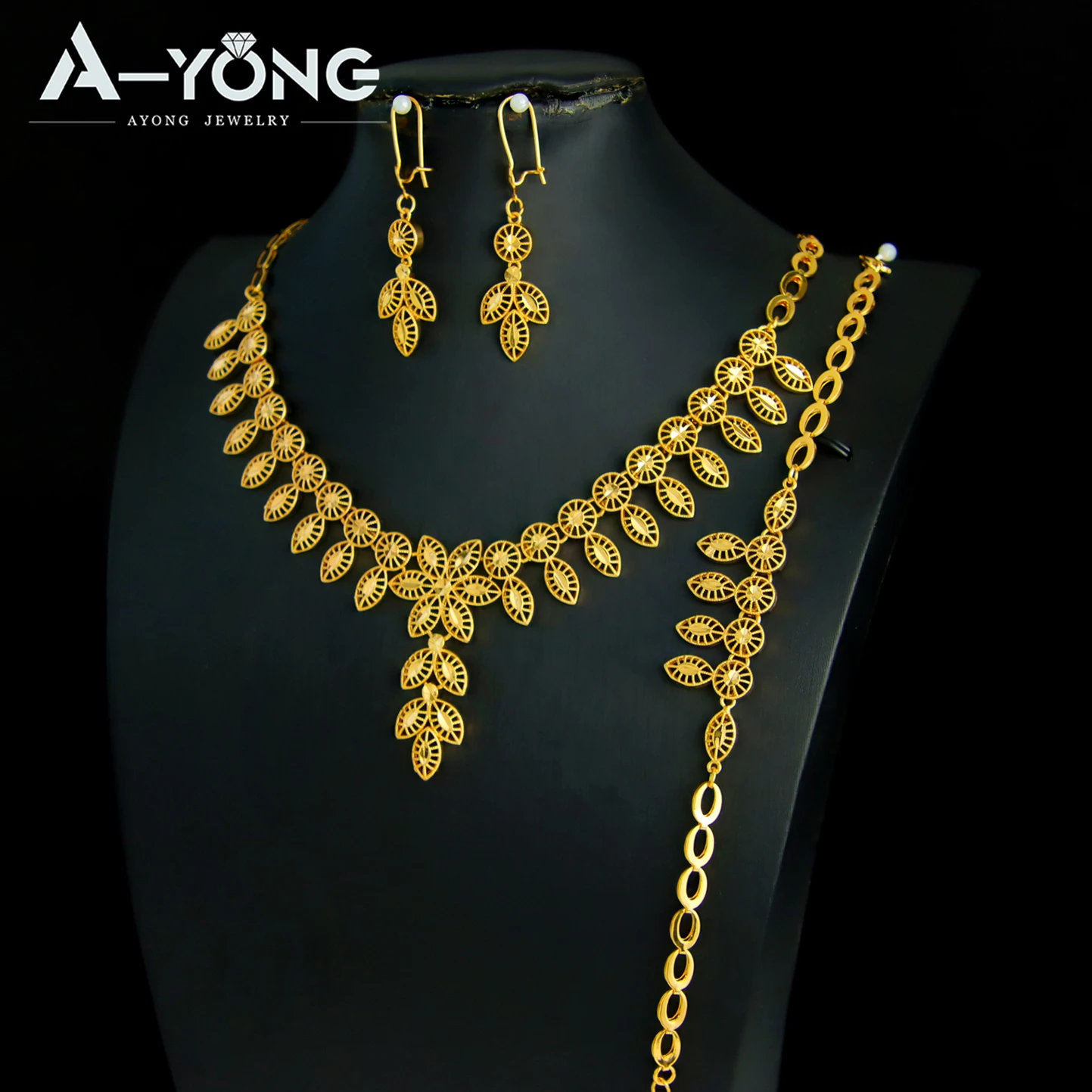 Luxuriöses Dubai Brautschmuck-Set 21k Vergoldet Nigeria Elegante Halskette Armband Ohrringe Arabischer Frauen Party-Schmuck – Detail 5