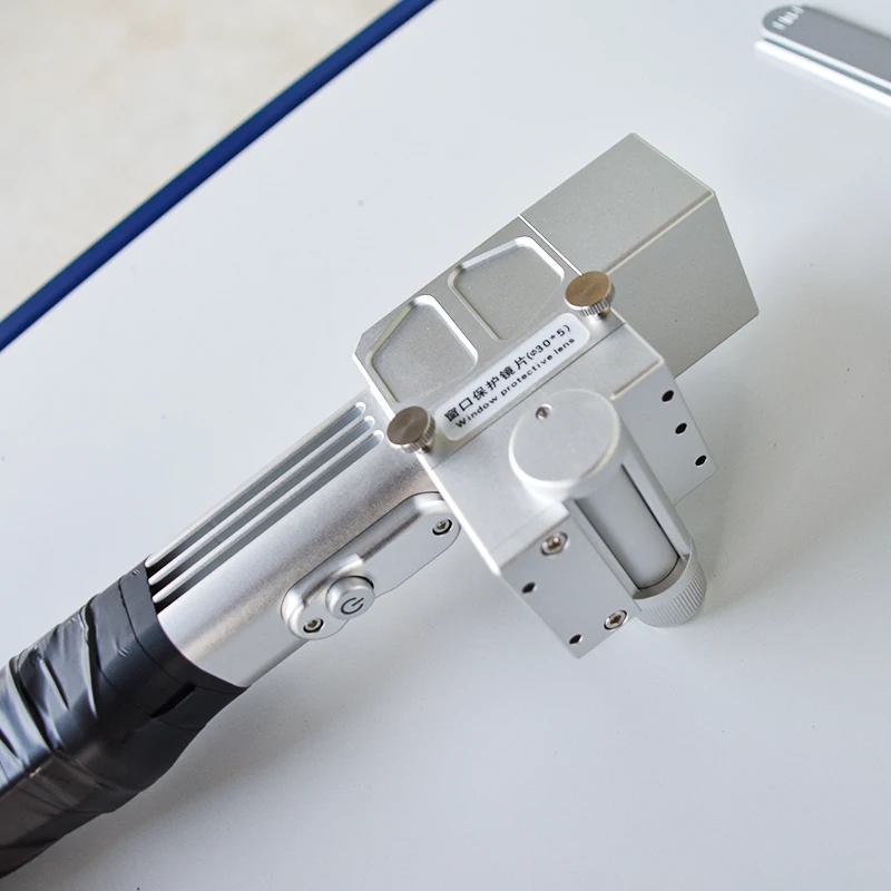 1000w 2000w 3000w Portable  Handheld Continuous Metal Rust Painting Removal Fiber Laser Cleaning Machine Price