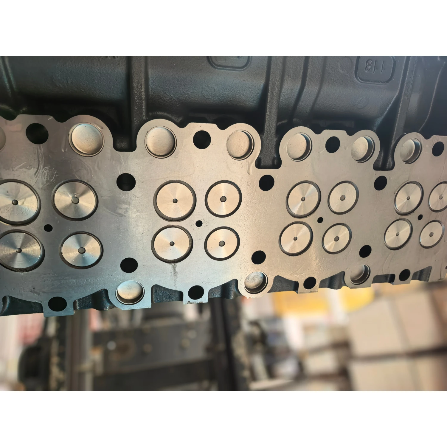 

Competitive Price High Quality P10H Cylinder Head Assembly Replacement Part Cylinder Head
