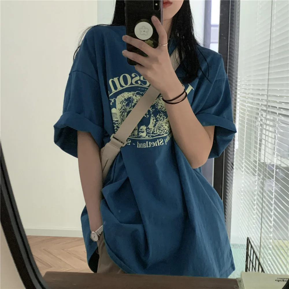 Camiseta de manga curta feminina, sentido de design moderno INS, tamanho grande, verão, corneta coreana, solta, grande, blusa retrô de meia manga