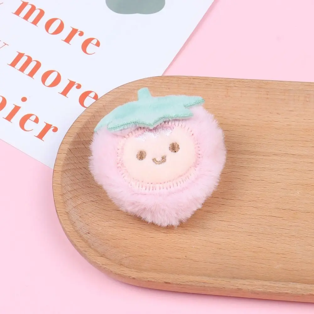 

Sweet Hand-sewn Cute Fruit Plush Brooch Strawberry Avocado Korean Style Badge Decoration Gift