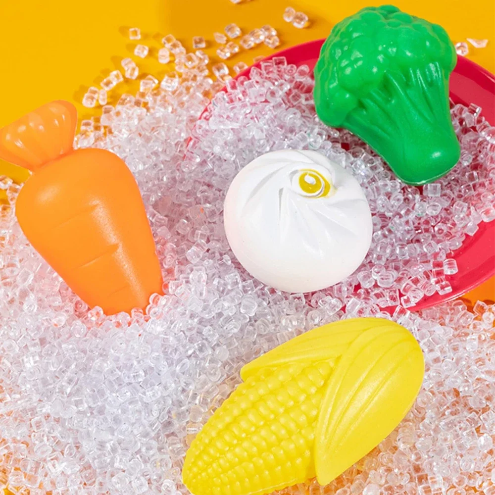 Mini Ensemble de Jeu de Cuisine WizKidz pour Enfants de 2 à 3 Ans avec Lave-Vaisselle, Évier, Jouet de Pompe à Eau, Lavage de Légumes, Fruits et Nourriture de Jeu.