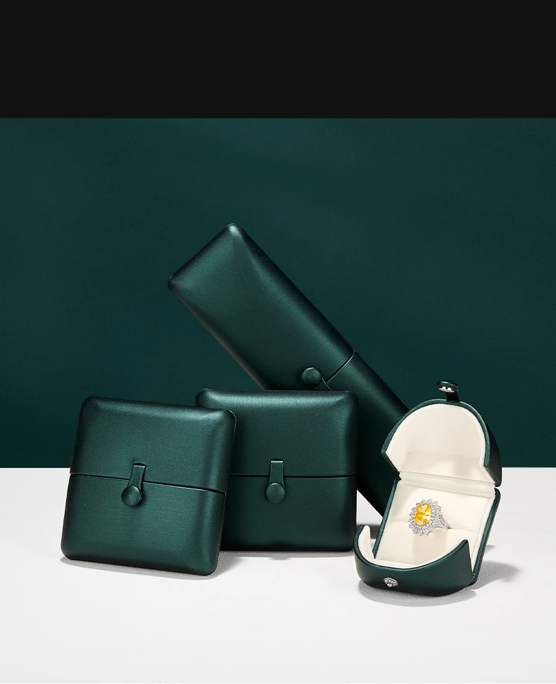 Oirlv Luxus-Ringbox, hochwertige Schmuckaufbewahrungsbox aus Kunstleder mit weichem Samtfutter, elegante Geschenkverpackung für Schmuck. – Detail 1
