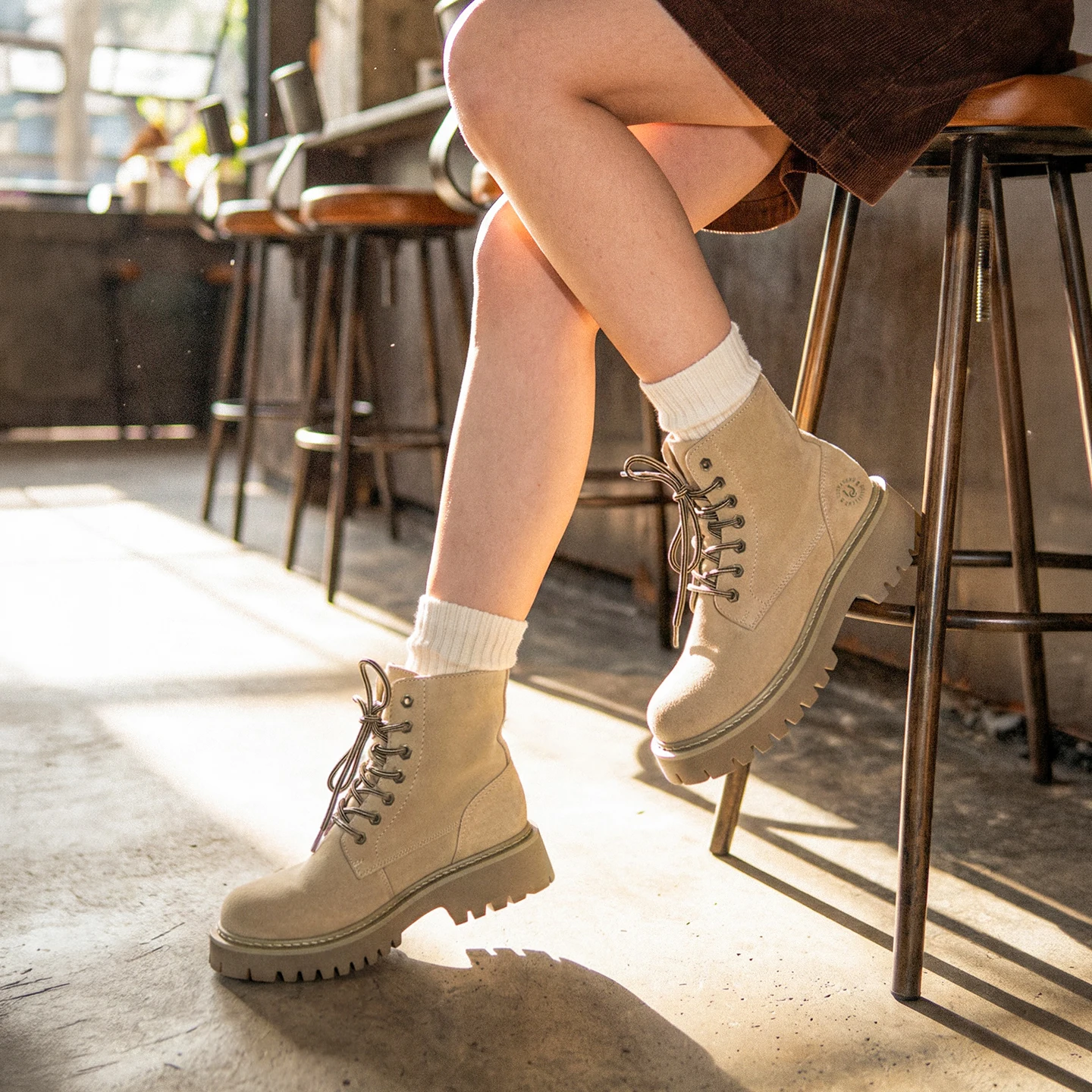 Women's Platform Combat Boots - Chunky Sole Fold-Down Ankle Boots