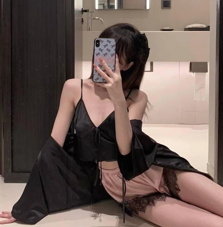 2025 New Pink Sweet Heart Silk Satin Sleepwear Set Women's Home Clothes Three-piece Set Strap Short Pants Robe V-neck Half-sl...