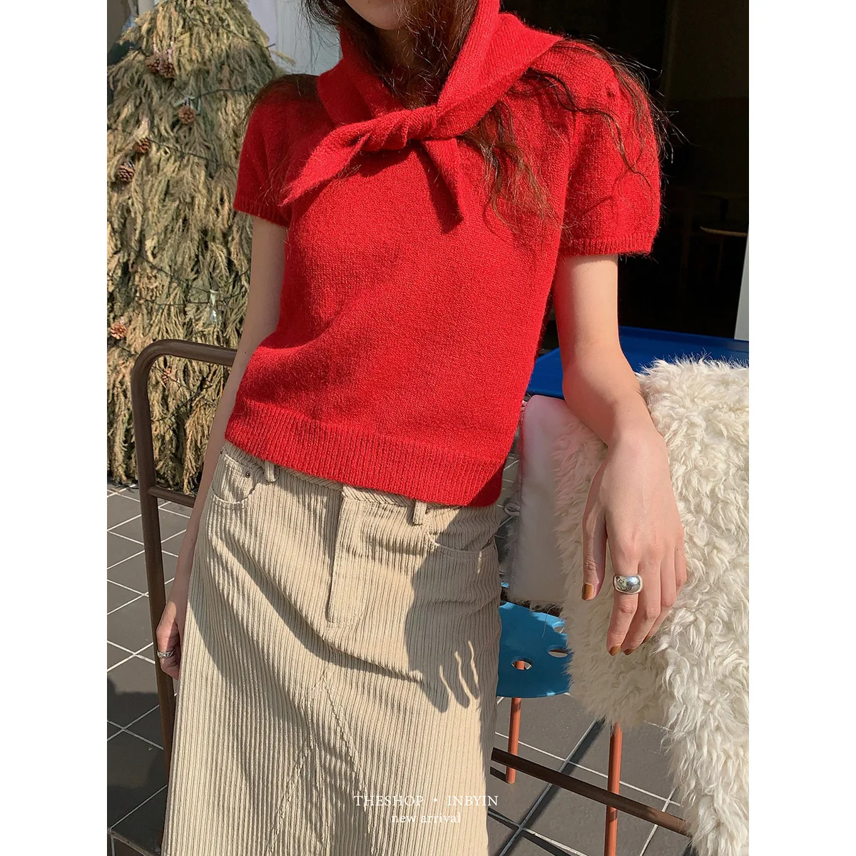 

Scarf Matching Short Sleeve Knitted Top Women's Round Neck Pullover Red Sweater For Women