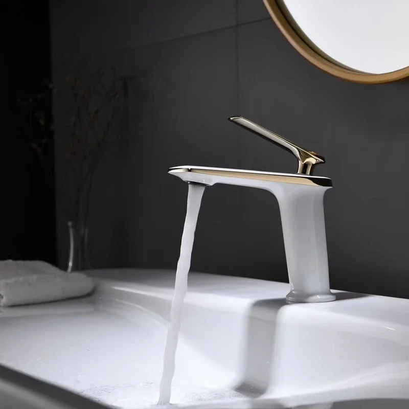 Solid Brass Sink Faucet for Hot and Cold Water Bathroom Vanity Countertop Basin Faucet Wash Basin Faucet
