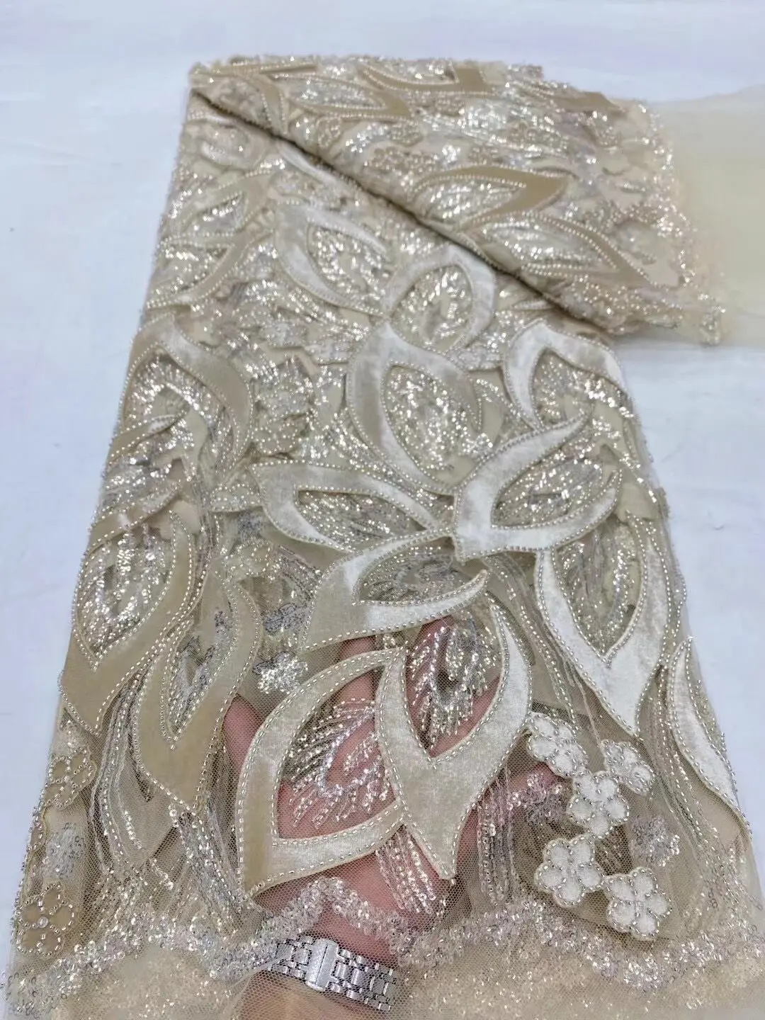 African French Sequined Beaded Lace Fabric 2024 High Quality Nigerian Embroidered Fabric Dress Material For Party Sewing DP0142