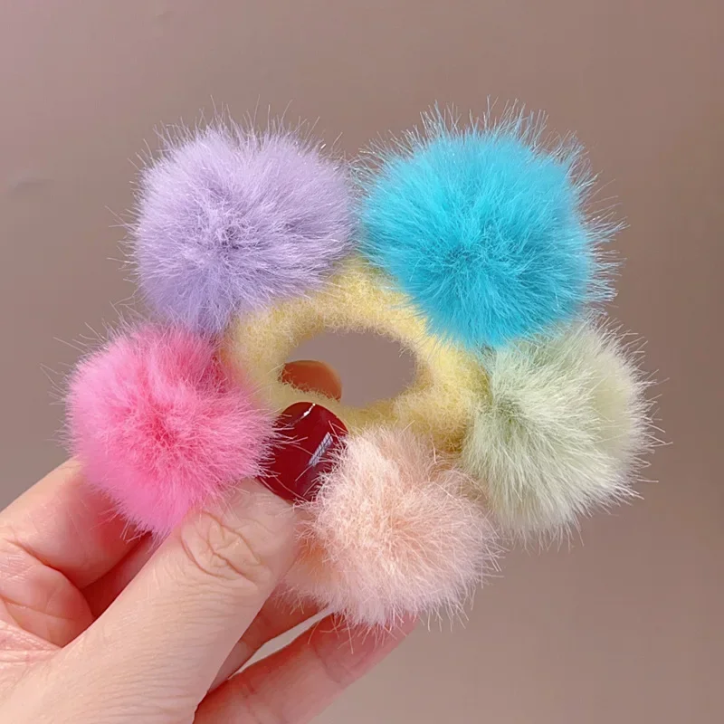 Neue koreanische Plüsch elastische Haar bänder Bonbon Farbe Pompons Haar Seil Krawatten Gummiband Kopf bedeckung Mädchen Kinder Haarschmuck