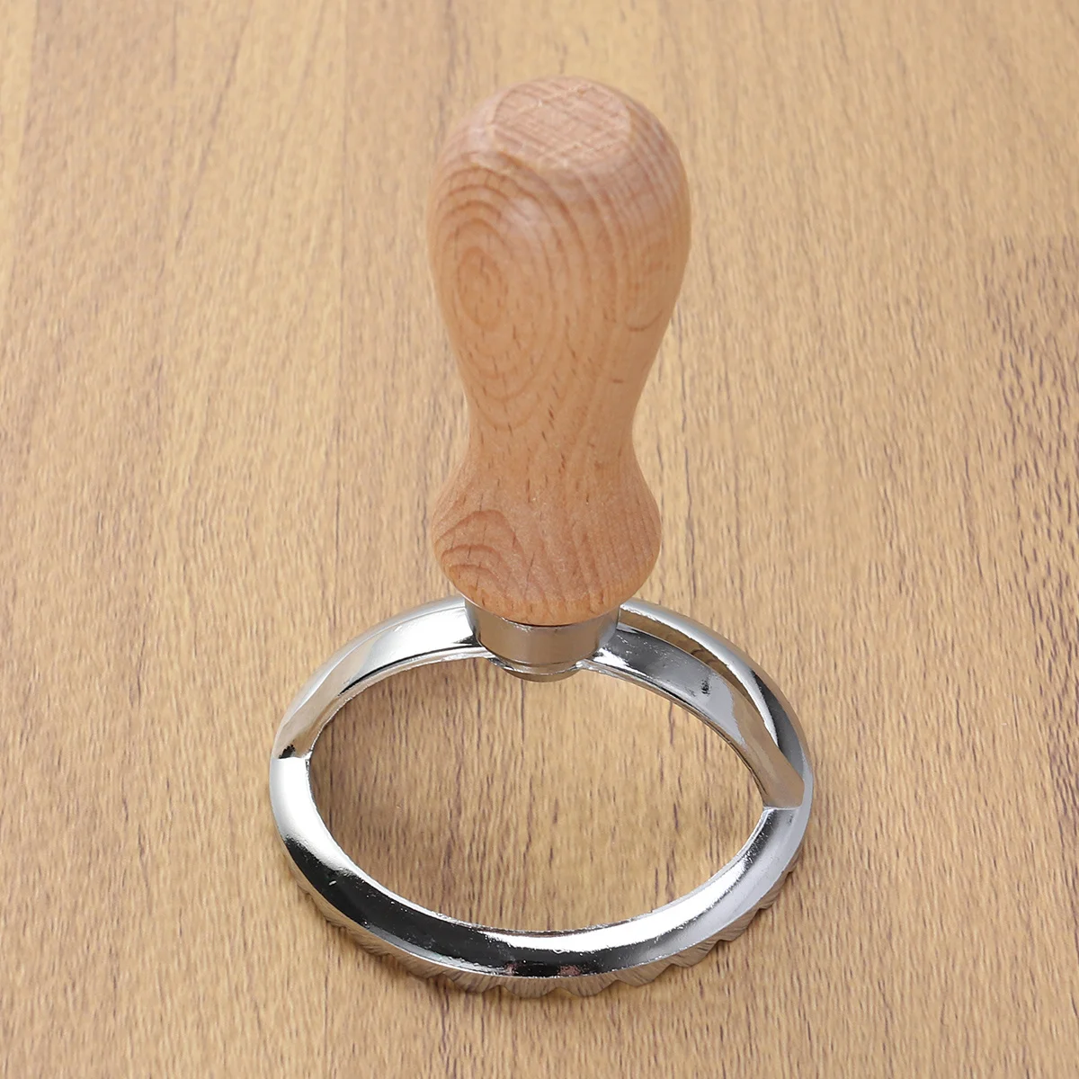 

Large Biscuit Mold Stainless Steel Cookie Cutter Embossed Wooden Handle Baking Tool Dumpling Wrapper Pastry Cutter