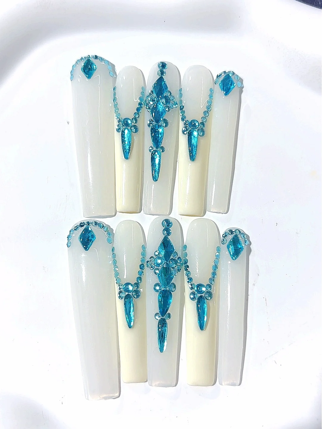 

French-Style Lake Blue Diamond Water Pipe Style Press-On Nails (K002)