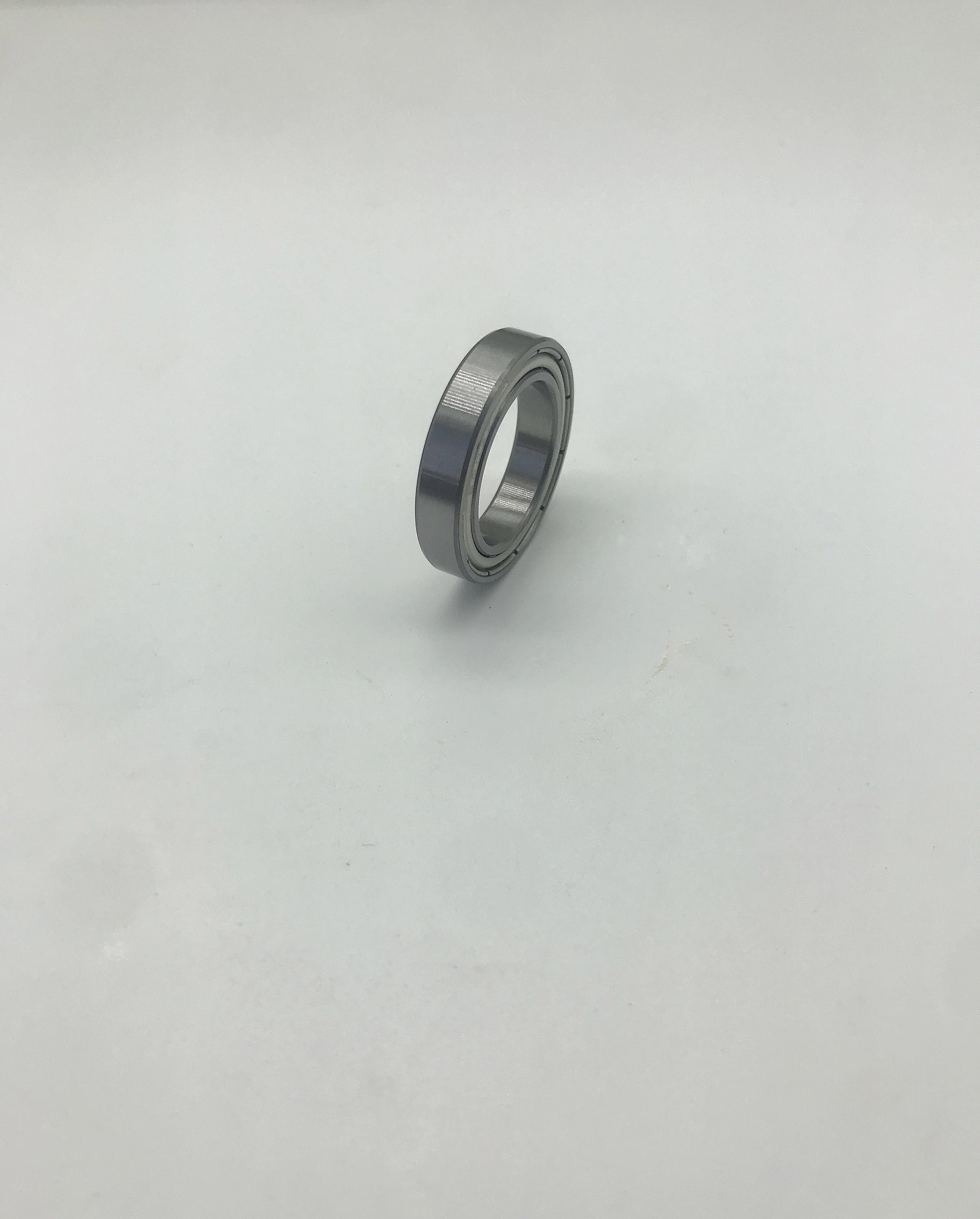 The high quality  20PCS 6803ZZ thin miniature bearings  17 * 26 * 5   6803ZZ bearing