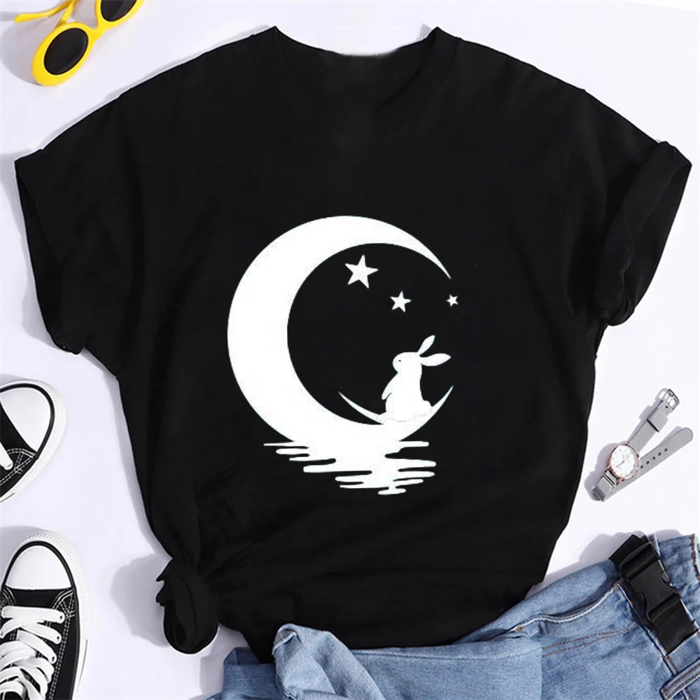 Cat galloping on Moon Print T Shirt Women Retro Short Sleeve O Neck Loose Tees Summer Women black Tee Shirt Tops Camisetas Mujer