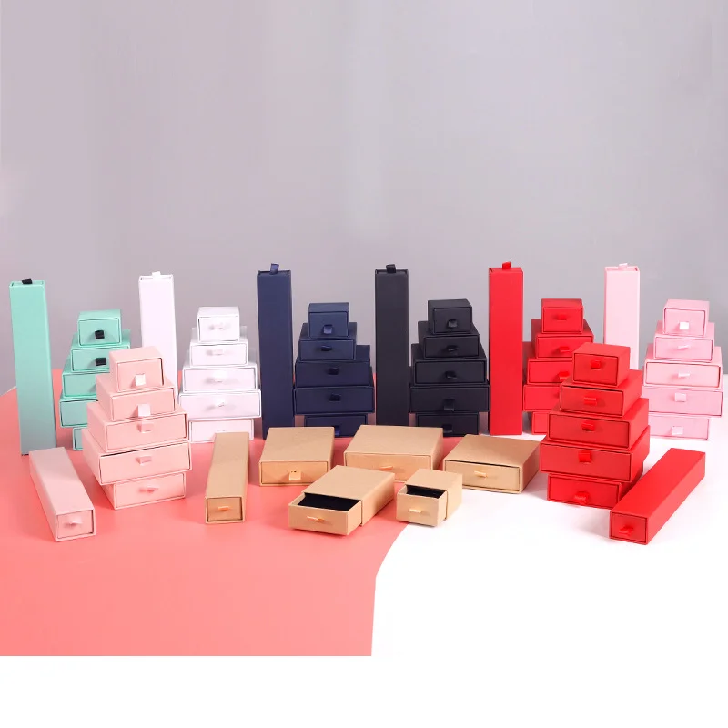 5 stücke dicke Kraft papier Schubladen Schmuck Verpackungs boxen 8x8x1,7 cm Lagerung exquisite Ringe Halsketten Armbänder Ohrringe Geschenke Fall