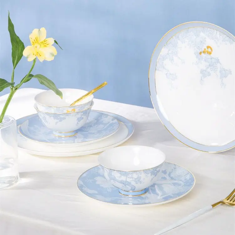 Squirrel grape pattern dinnerware set - minimalist dinner plates for home use - birthday gift