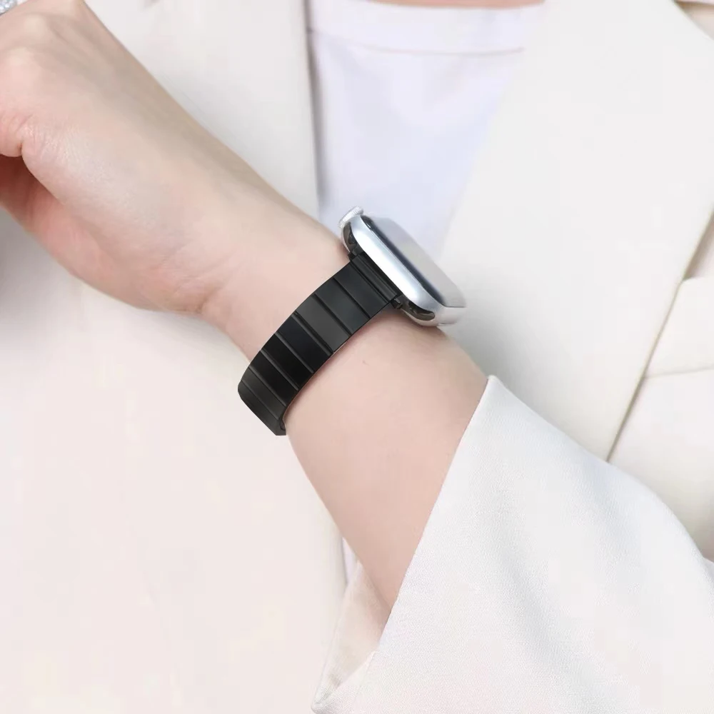 Slim stainless steel strap for apple watch band 41mm 40mm 38mm 45mm 44mm 42mm strap iwatch ultra ultra2 49mm series 9 8 7 6 5 se