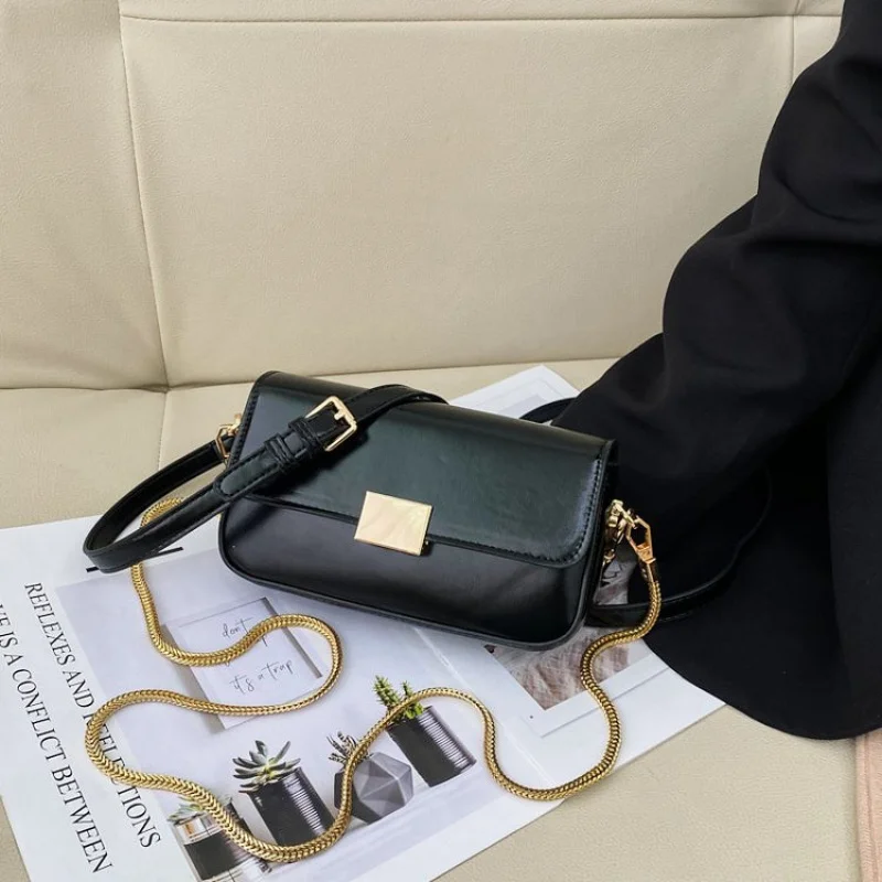 

Women's Elegant Leather Crossbody Bag Featuring Fine Craftsmanship And Casual Vintage Vibe Perfect For Daily Use​