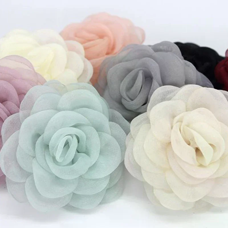 6 سنتيمتر أسود أبيض زهرة الكاميليا دبابيس الكورية موضة الصدار التلبيب دبابيس فستان قميص دعوى اكسسوارات للنساء دبابيس التلبيب