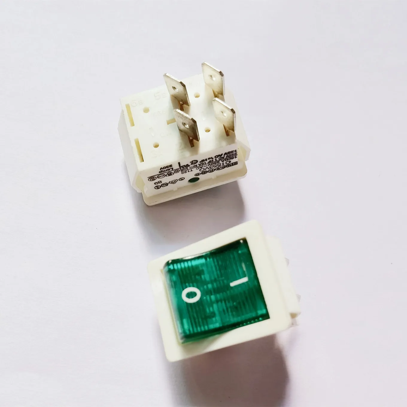 

Original new 100% C1553VQ rocker switch 4pin 16A250V