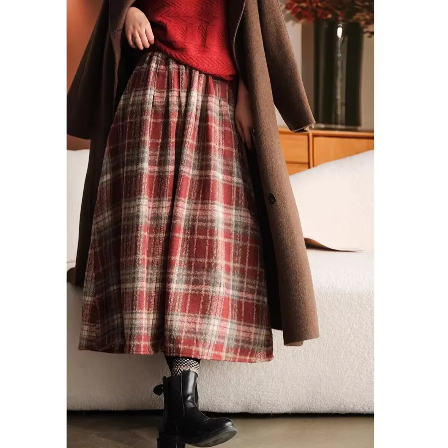 กระโปรงทรงเอลายสก็อตผ้าวูลเนื้อนุ่ม เอวยางยืด สไตล์เรโทร ดีไซน์ศิลปะ กระโปรงยาวติดกระดุม สำหรับผู้หญิง ผ้าฝ้ายใส่สบาย เหมาะสำหรับใส่ไปทำงานหรือใส่ลำลอง...