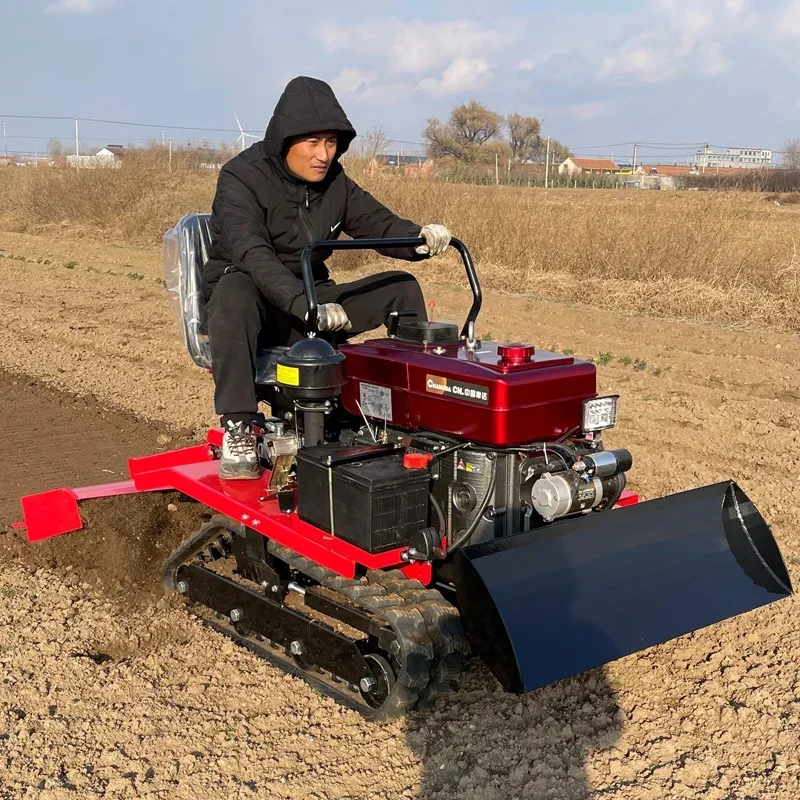 Small Multifunctional Agricultural Crawler Tractor, Crawler Rotary Tiller Suitable for Hot Selling Farming in Farms and Orchards