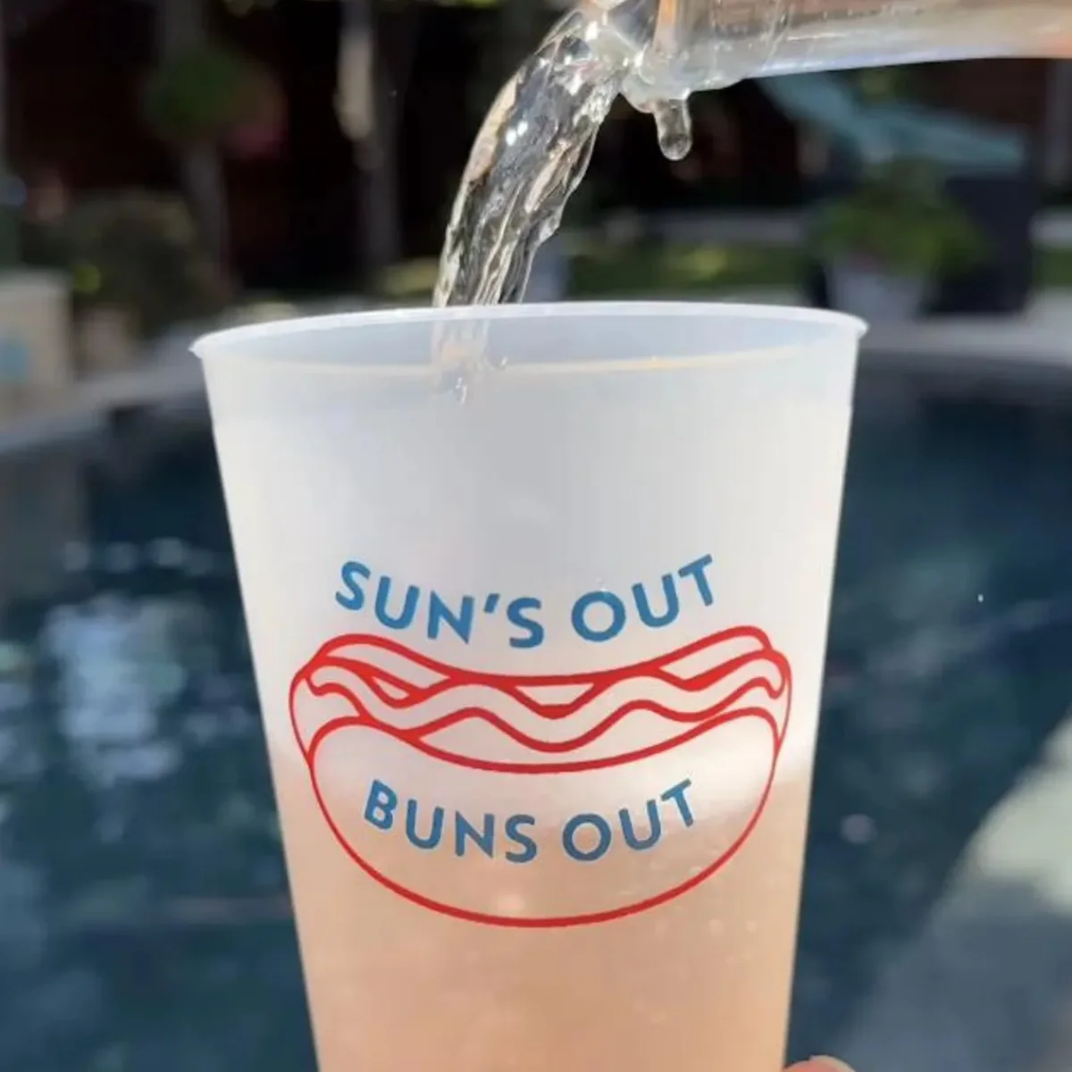 

10 шт. чашки Sun's Out Buns Out Frost Flex, небьющиеся чашки 4 июля, американские товары для вечеринок, декор для вечеринок из США, хот-дог, Summ