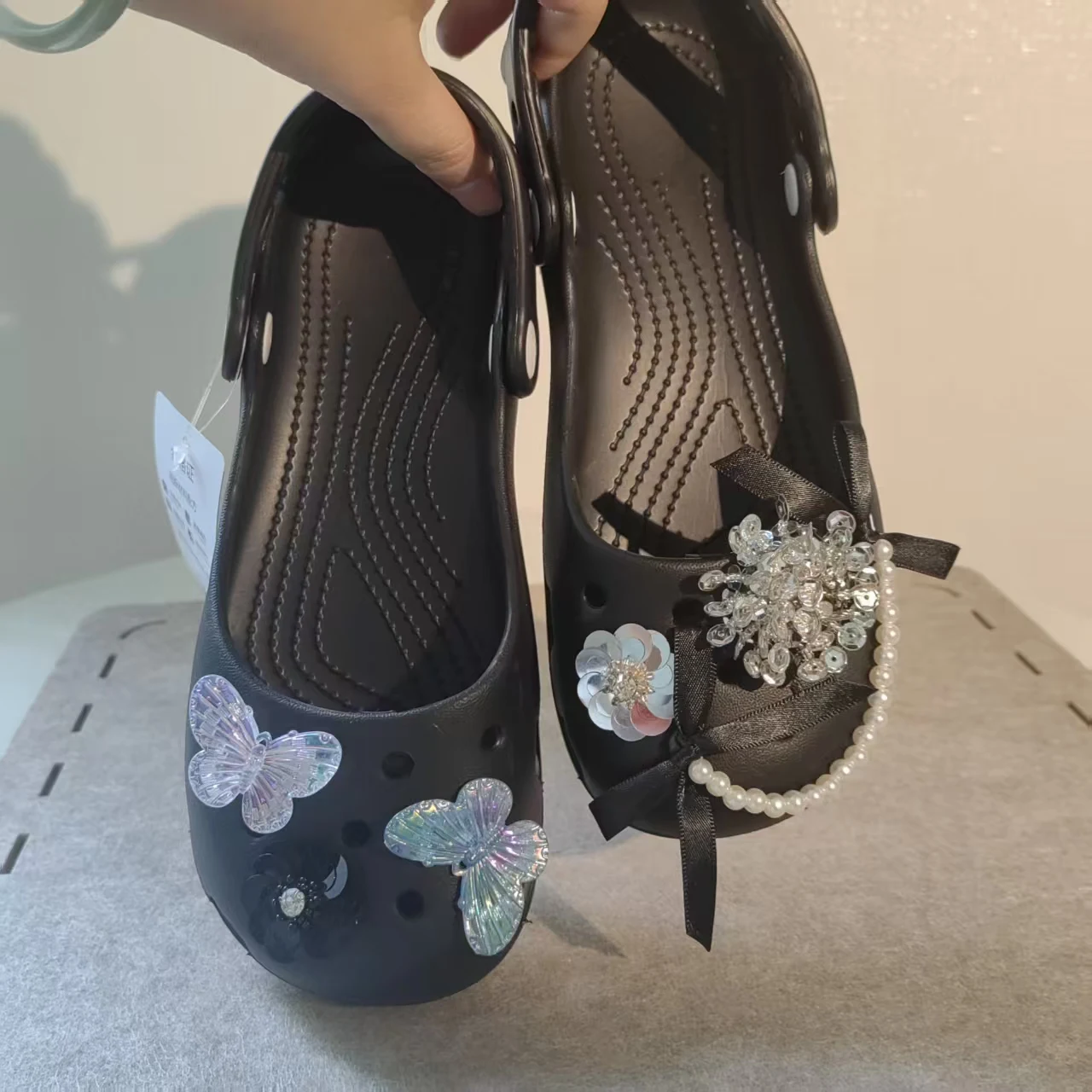 High-End Mary Shoes with Double Butterfly Pearl Chain and Fireworks Flower DIY Shoe Accessories, Ballet Clogs, Direct Sales from the Manufacturer