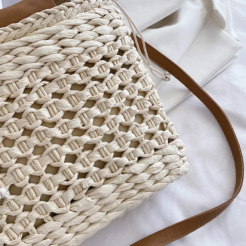 Women\'s Luxury Designer Handbag High Quality 2024 Beach Tote Bags Summer Wallet Drawstring Closed Crochet Woven Bag Purse