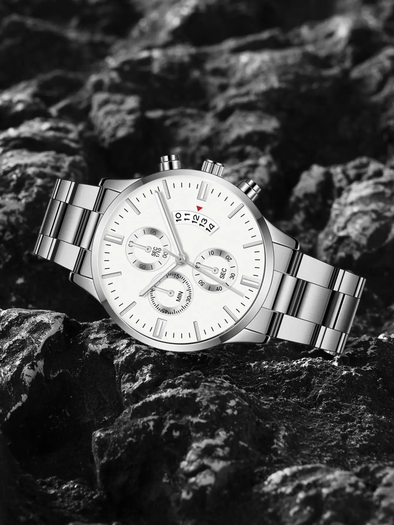 Men's Watch Calendar Steel Strip Quartz Watch Fake Three Eye Business Men's Watch