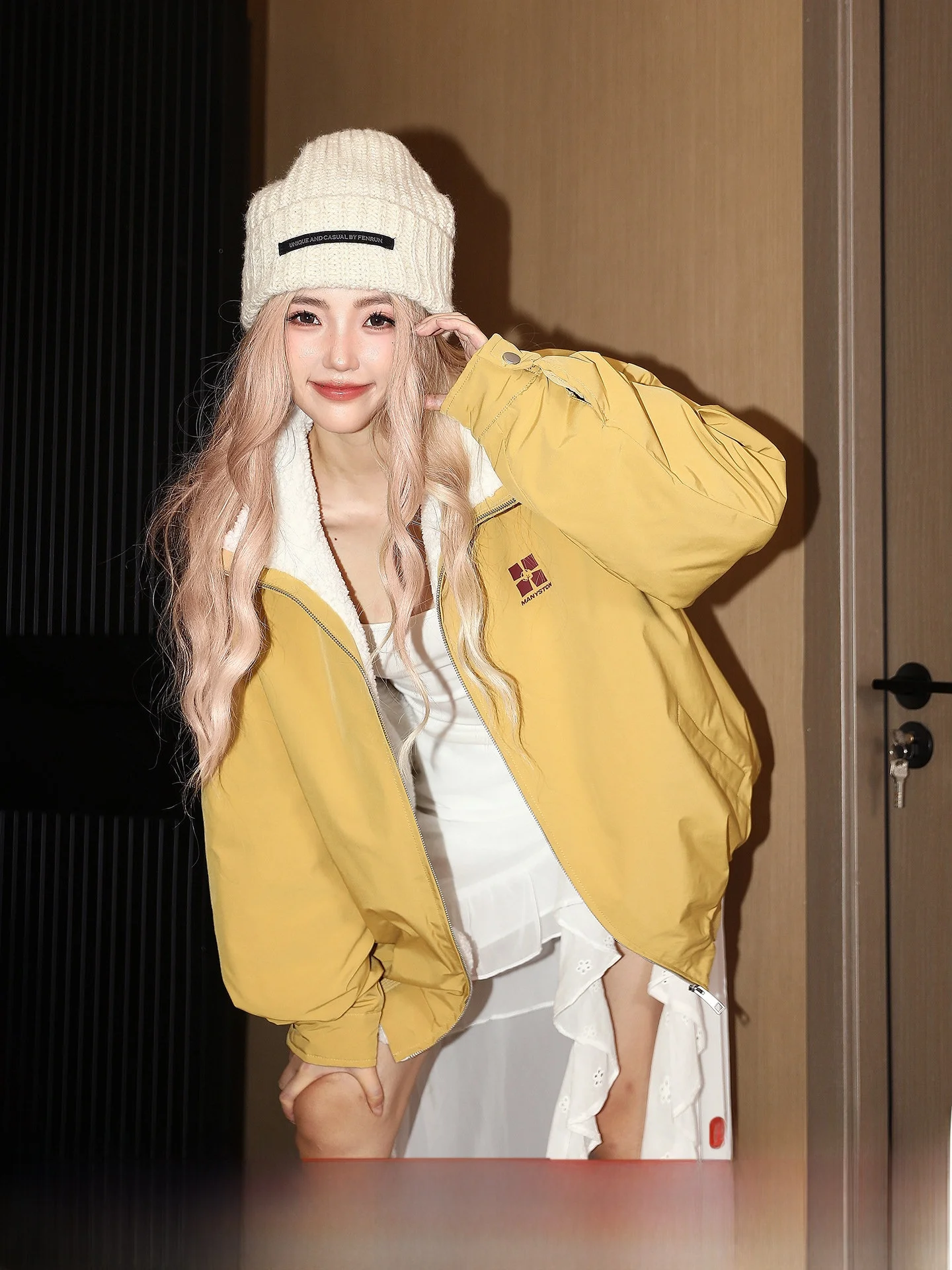 

Термо-куртка женская зимняя утепленная из хлопка, свободного кроя, с принтом, на молнии, однотонная, из полиэфирного волокна, для уличной моды