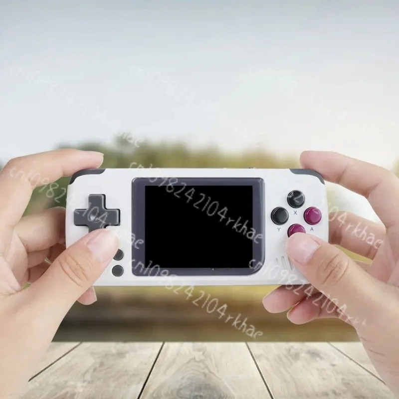 

Open source handheld mini game console connected to TV doubles GBA retro PSP