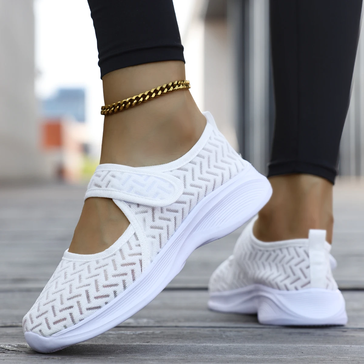Sommerliche Damenschuhe, atmungsaktive Freizeitschuhe, Slip-On-Mesh-Schuhe, flache Schuhe, lockere und leichte Arbeitsschuhe, verstellbare Outdoor-Wanderschuhe, flache Schuhe, Mesh-Schuhe, große, atmungsaktive Reiseschuhe mit hohem Netzgewebe, die zu jeder Jahreszeit getragen werden können. – Detail 5