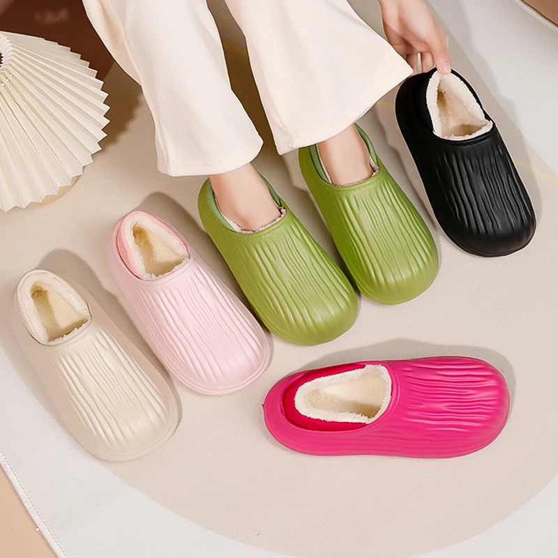 Warme Plüsch-Wasserdichte EVA-Hausschuhe für Damen, Winter Weiche Dicke Sohle Rutschfeste Hausschuhe, Flauschige Paar-Slipper – Detail 2