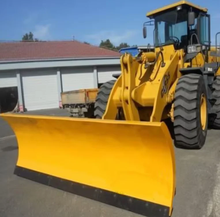 Shengheng Heavy-Duty Snowplow-2460kg Weight High Digging Power Customizable Color 1-Year Warranty Made in Shandong
